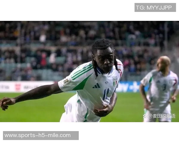 意大利国家队客战爱沙尼亚海报曝光多纳鲁马巴斯托尼小基恩齐亮相 意大利国家队客战爱沙尼亚海报曝光多纳鲁马巴斯托尼小基恩齐亮相